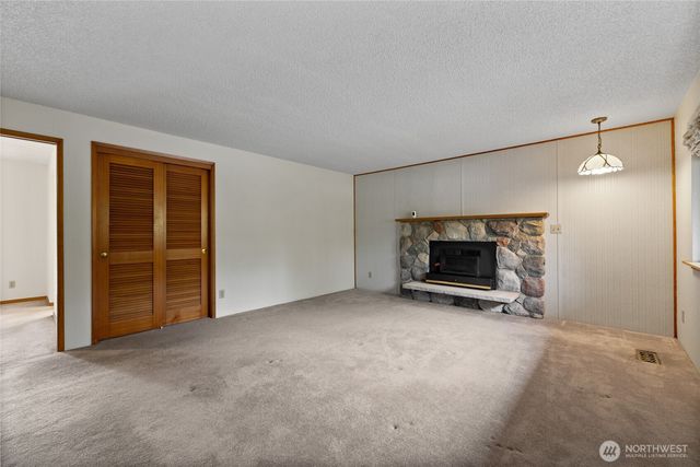 11601 86th Avenue E, Puyallup, WA 98373