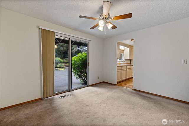 11601 86th Avenue E, Puyallup, WA 98373
