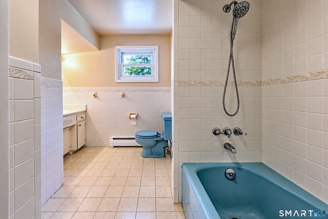 17 Oakridge Drive, Ledyard, CT 06335