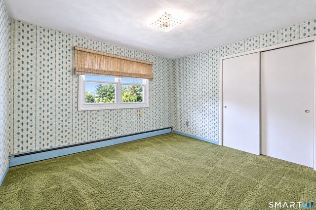 17 Oakridge Drive, Ledyard, CT 06335