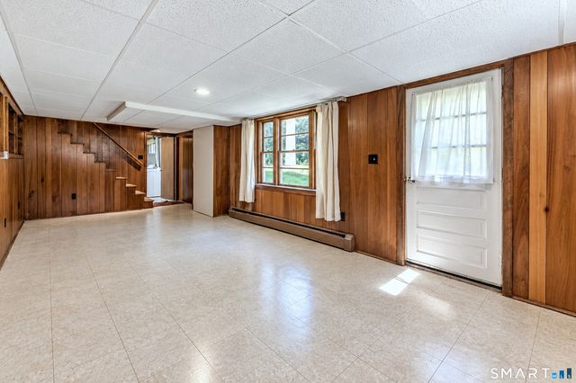 17 Oakridge Drive, Ledyard, CT 06335