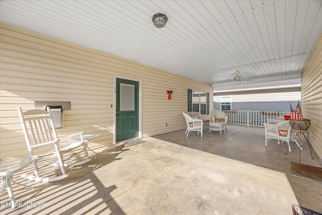 117 Willowcreek Blvd, Sweetwater, TN 37874