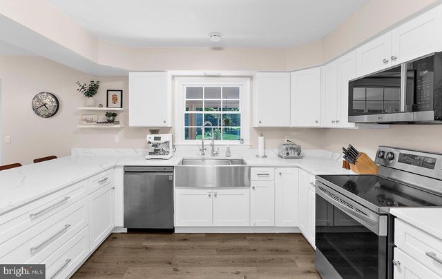 176 CARDAMON DR, Edgewater, MD 21037