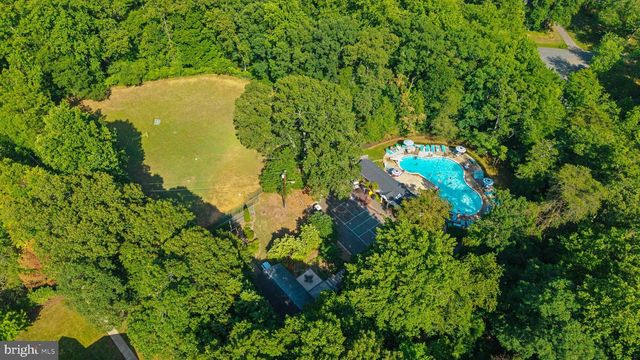 176 CARDAMON DR, Edgewater, MD 21037