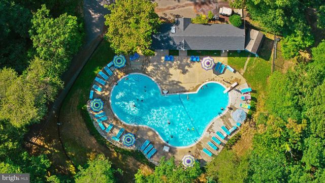 176 CARDAMON DR, Edgewater, MD 21037