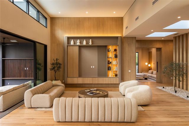 8968 BAY COVE COURT, Orlando, FL 32819