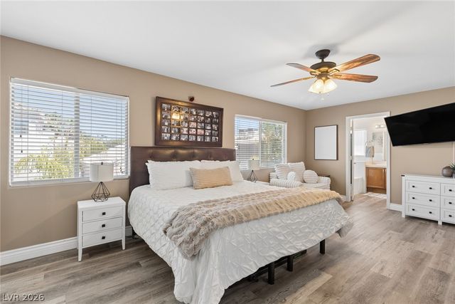 7808 Robinglen Avenue, Las Vegas, NV 89131