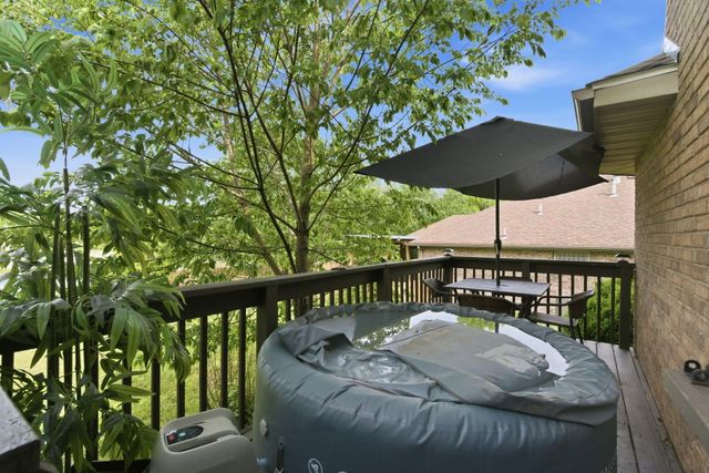 1703 N Gregory Drive, Nixa, MO 65714