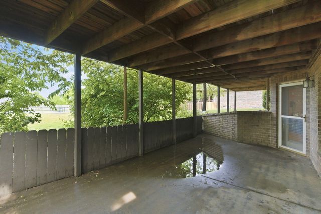 1703 N Gregory Drive, Nixa, MO 65714