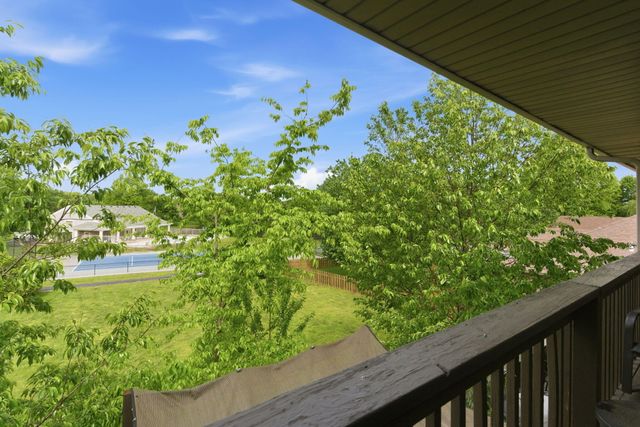 1703 N Gregory Drive, Nixa, MO 65714