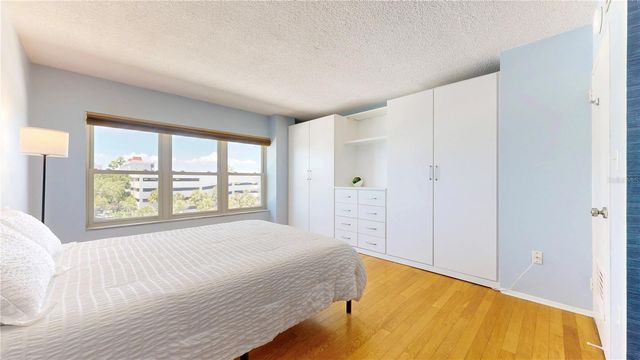 2401 BAYSHORE BLVD 502, Tampa, FL 33629