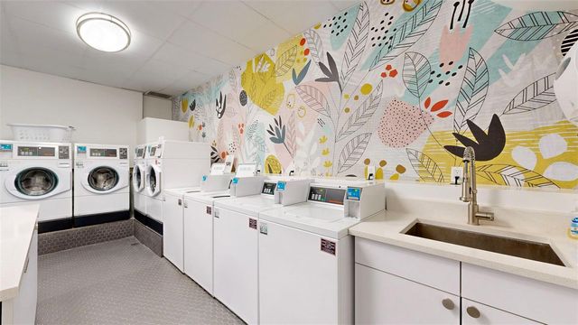 2401 BAYSHORE BLVD 502, Tampa, FL 33629