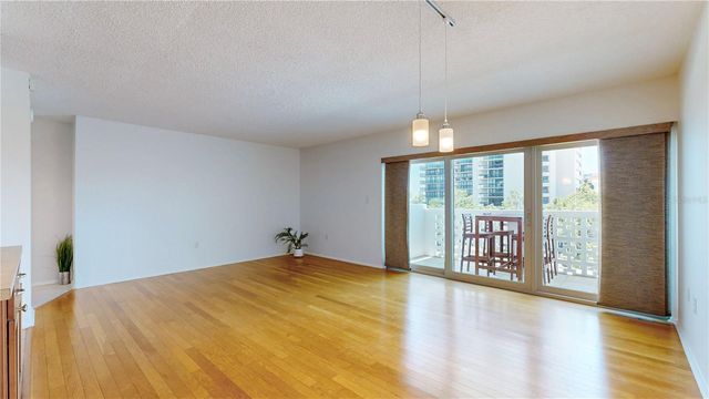 2401 BAYSHORE BLVD 502, Tampa, FL 33629