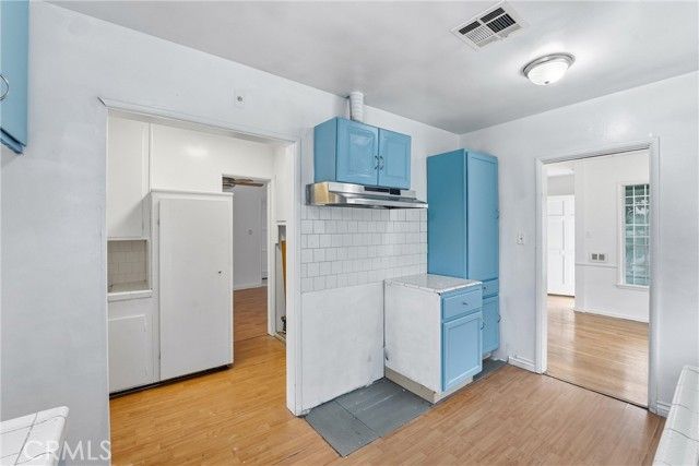 2717 W Tichenor, Compton, CA 90220