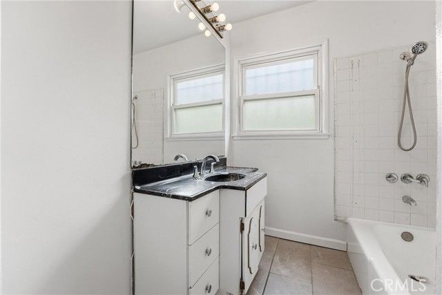 2717 W Tichenor, Compton, CA 90220