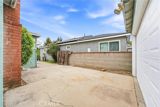 2717 W Tichenor, Compton, CA 90220
