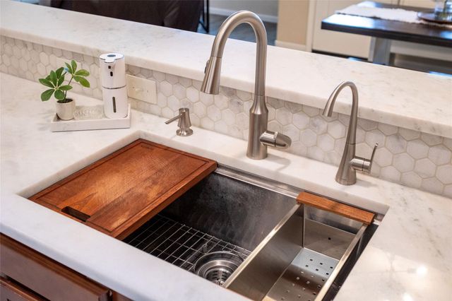 18511 Bristol Point Lane, Tomball, TX 77377