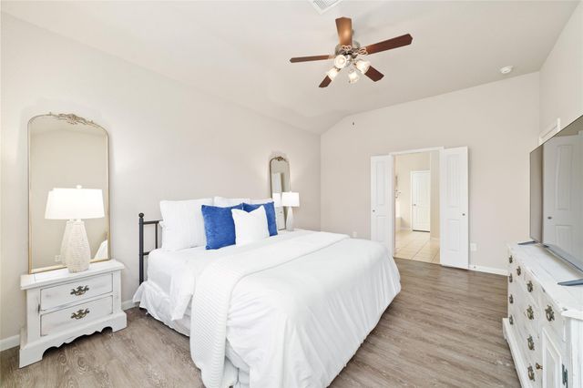 18511 Bristol Point Lane, Tomball, TX 77377