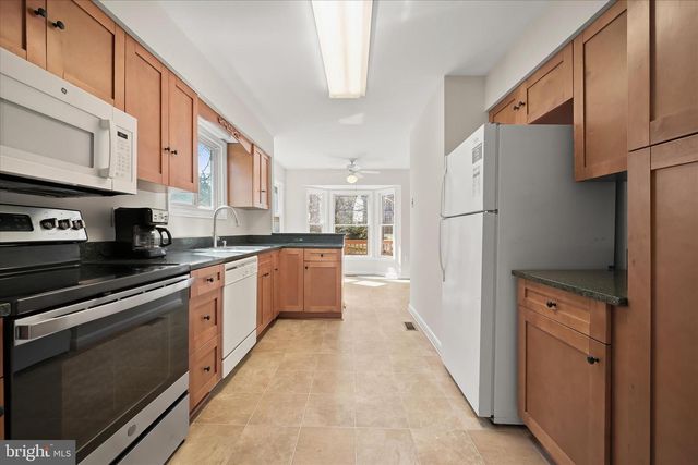 14210 GREENVIEW DR, Laurel, MD 20708