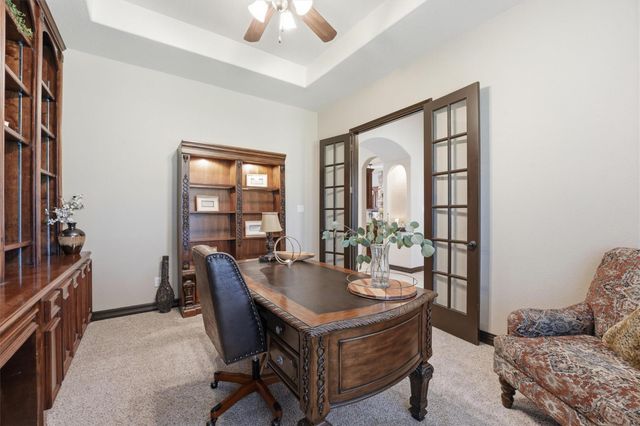 26235 Crown Ranch Boulevard, Montgomery, TX 77316