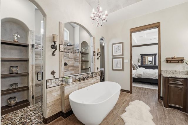 26235 Crown Ranch Boulevard, Montgomery, TX 77316