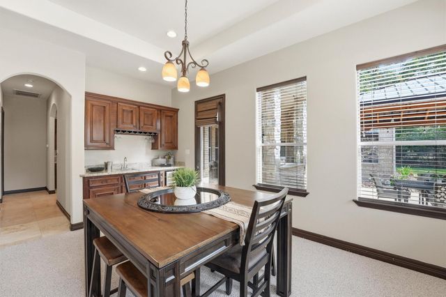 26235 Crown Ranch Boulevard, Montgomery, TX 77316