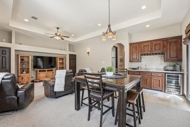 26235 Crown Ranch Boulevard, Montgomery, TX 77316