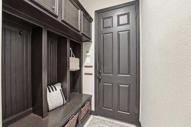 26235 Crown Ranch Boulevard, Montgomery, TX 77316