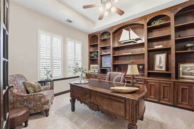 26235 Crown Ranch Boulevard, Montgomery, TX 77316