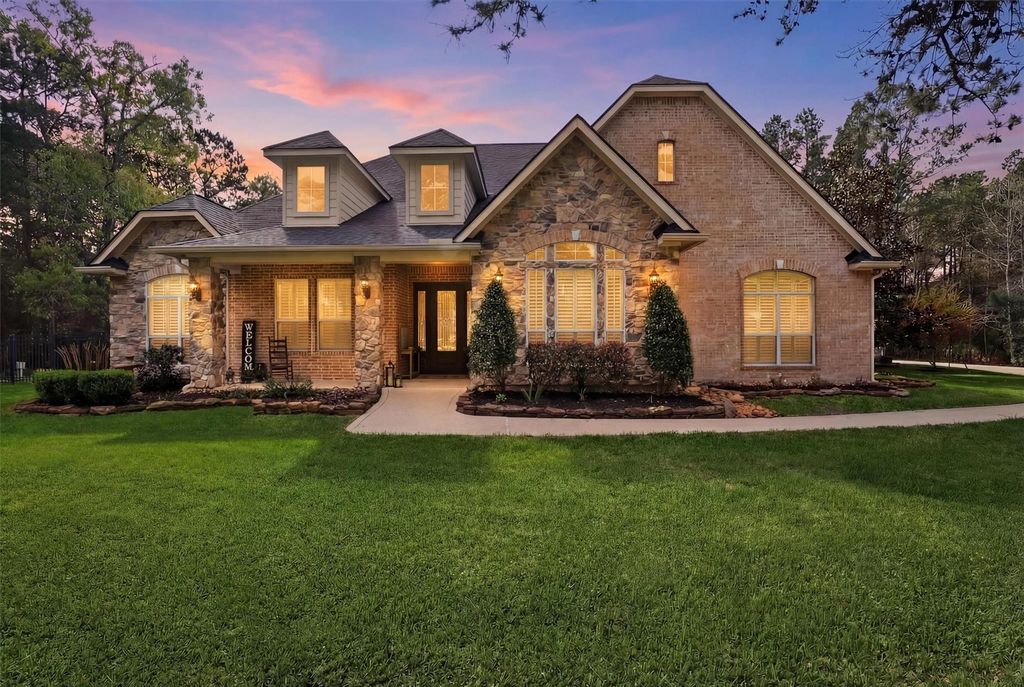 26235 Crown Ranch Boulevard, Montgomery, TX 77316