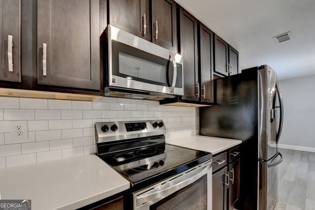 131 Brookstone Drive, Carrollton, GA 30116