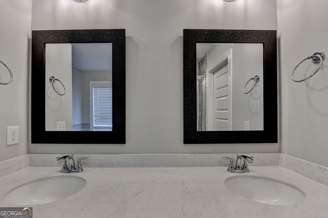 131 Brookstone Drive, Carrollton, GA 30116