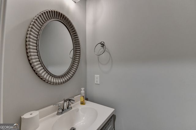 131 Brookstone Drive, Carrollton, GA 30116