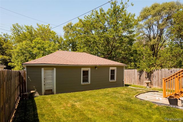 227 Melbourne Street, Detroit, MI 48202