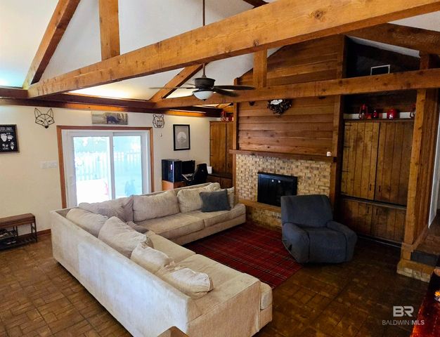 563 S Vaughn Drive, Satsuma, AL 36572