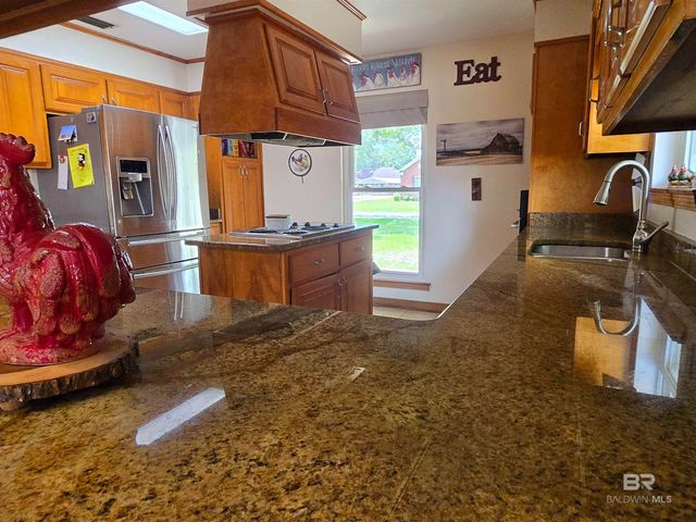 563 S Vaughn Drive, Satsuma, AL 36572