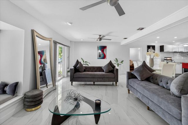 240 WINDWARD PASSAGE 1004, Clearwater Beach, FL 33767