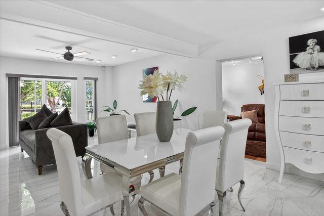 240 WINDWARD PASSAGE 1004, Clearwater Beach, FL 33767