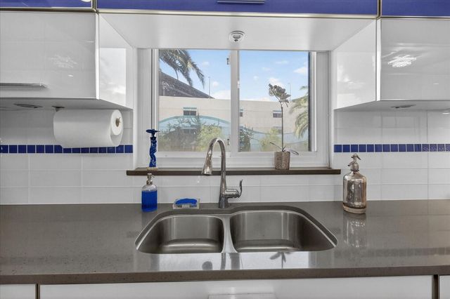 240 WINDWARD PASSAGE 1004, Clearwater Beach, FL 33767
