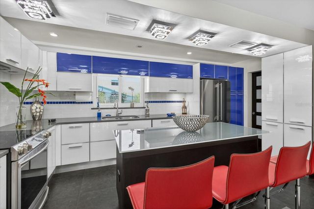 240 WINDWARD PASSAGE 1004, Clearwater Beach, FL 33767
