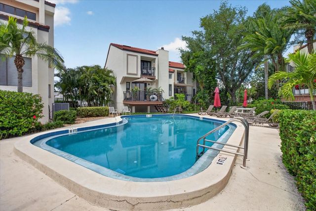 240 WINDWARD PASSAGE 1004, Clearwater Beach, FL 33767