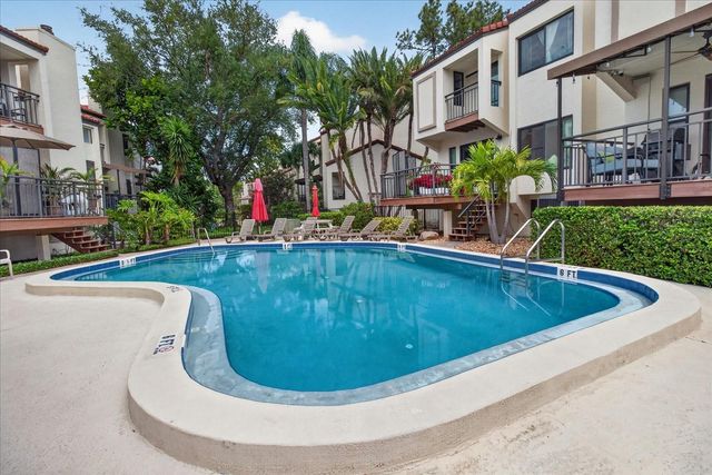 240 WINDWARD PASSAGE 1004, Clearwater Beach, FL 33767