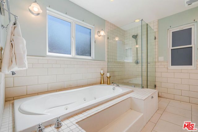 2422 N Ardmore Avenue, Manhattan Beach, CA 90266