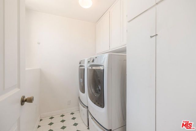 2422 N Ardmore Avenue, Manhattan Beach, CA 90266