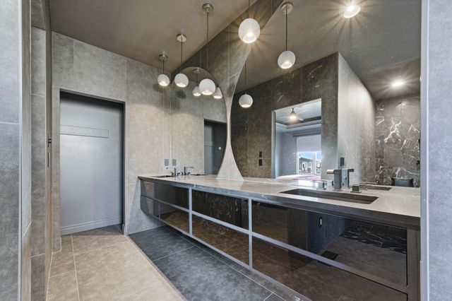 2114 S Celtic St, Wichita, KS 67230