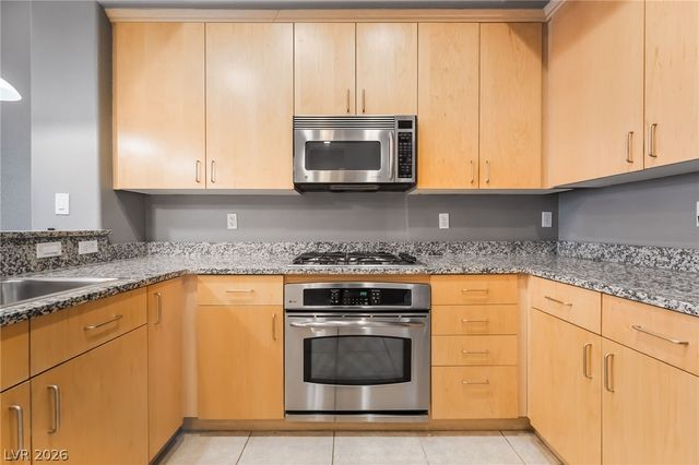 50 East Serene Avenue 412, Las Vegas, NV 89123