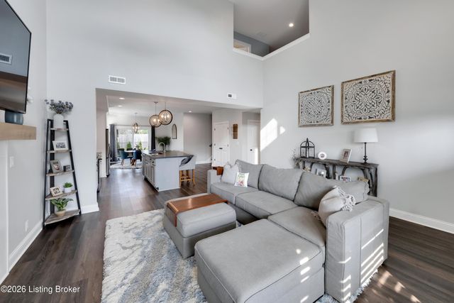 12102 Cypress Ridge Dr, Louisville, KY 40299