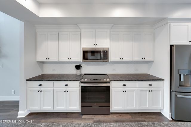 12102 Cypress Ridge Dr, Louisville, KY 40299