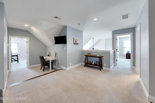 12102 Cypress Ridge Dr, Louisville, KY 40299