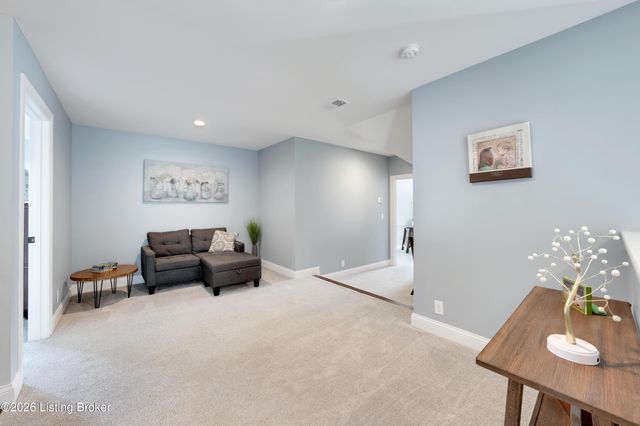 12102 Cypress Ridge Dr, Louisville, KY 40299